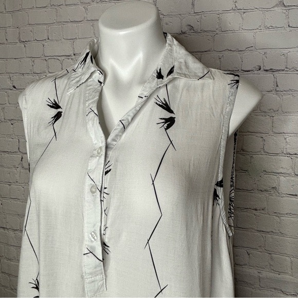 New Light Black and White Sleeveless Top with Bird Print Size 5XL - Picture 2 of 9